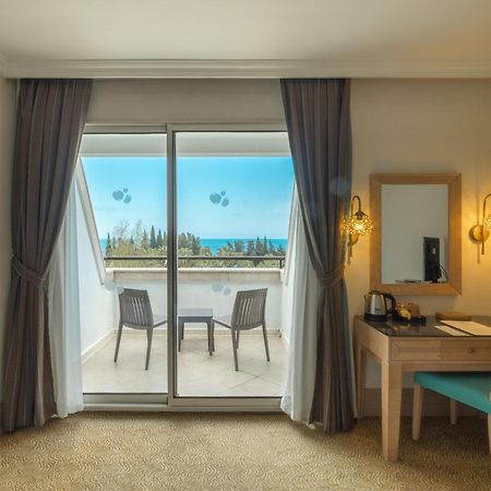 Crystal De Luxe Resort & Spa Кемер Екстериор снимка