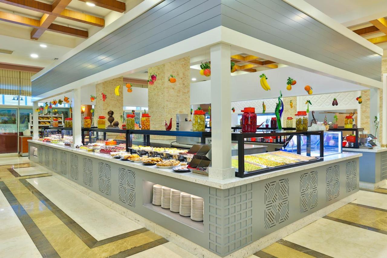 Crystal De Luxe Resort & Spa Кемер Екстериор снимка