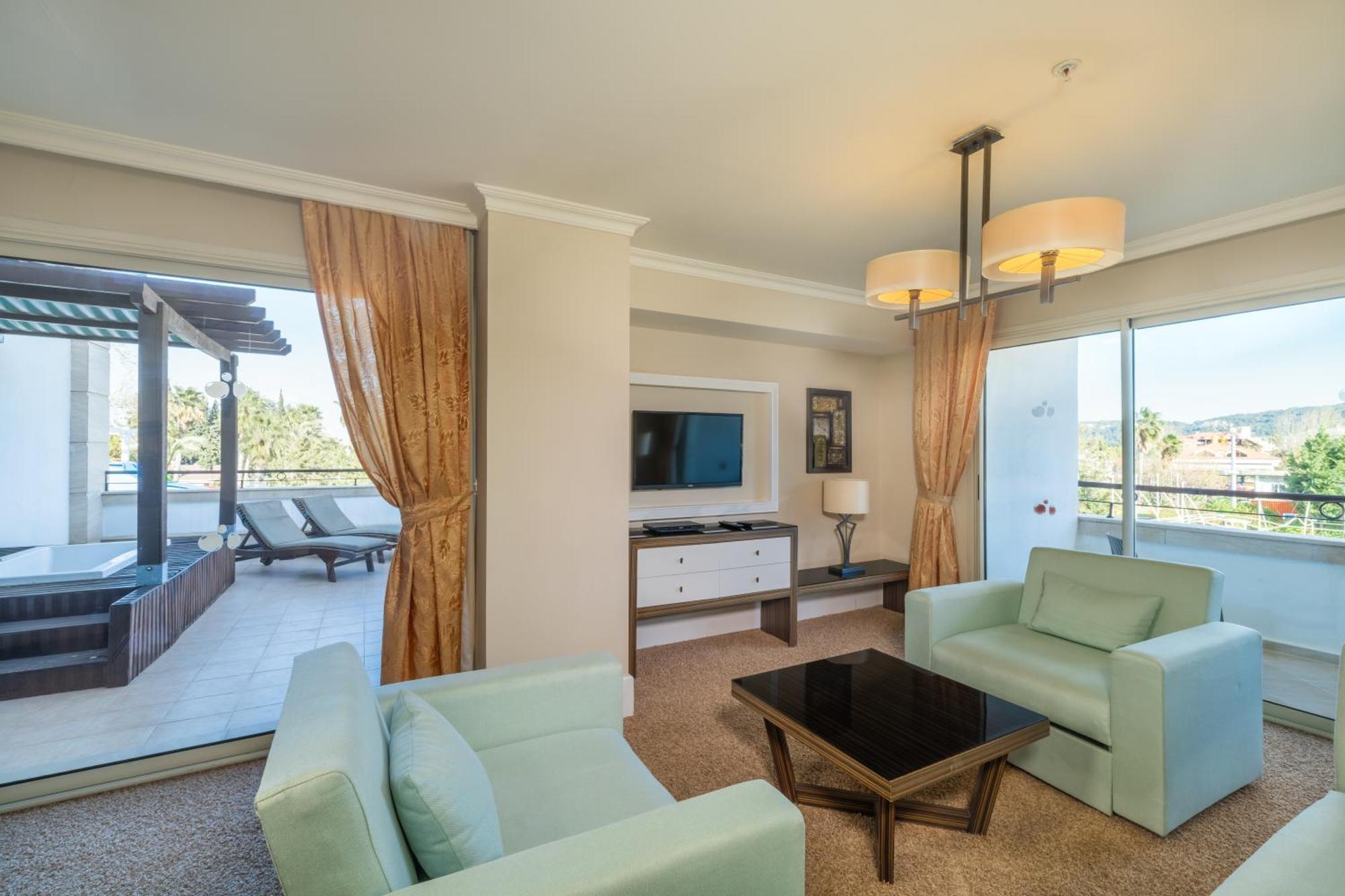 Crystal De Luxe Resort & Spa Кемер Екстериор снимка